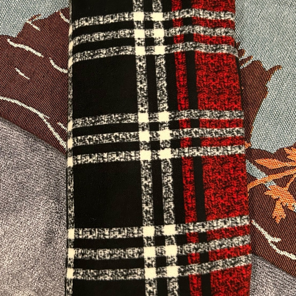 Plush plaid  shawl